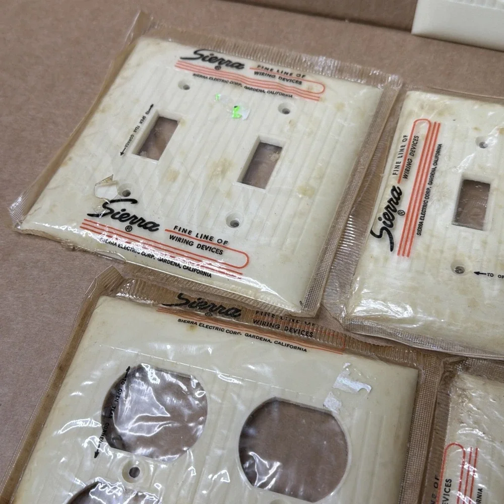 Lot Of Vtg Ivory Sierra Double Toggle Switch Ribbed & Outlet Wall Plate Covers